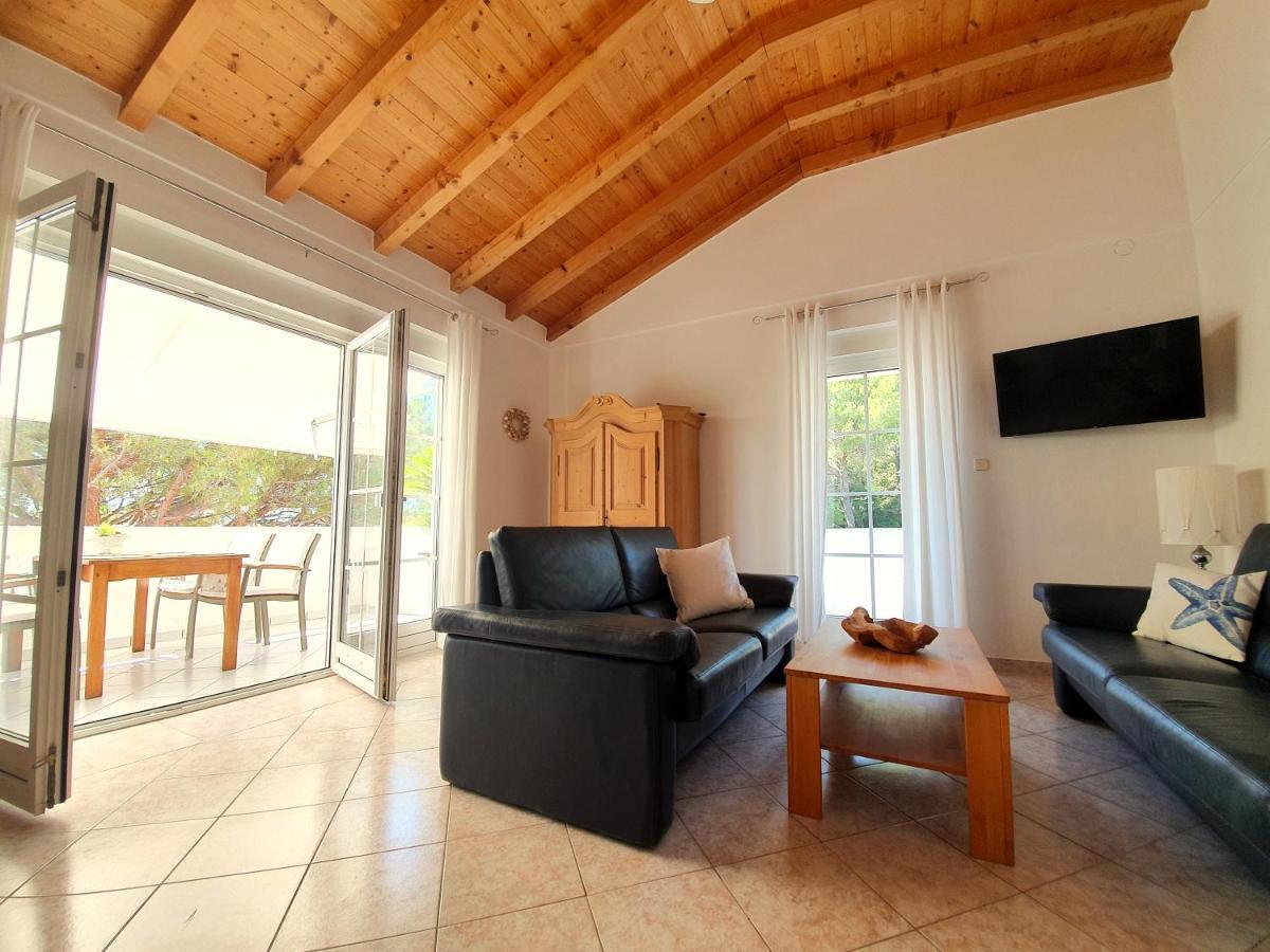 Villa Lucija 拉布 外观 照片