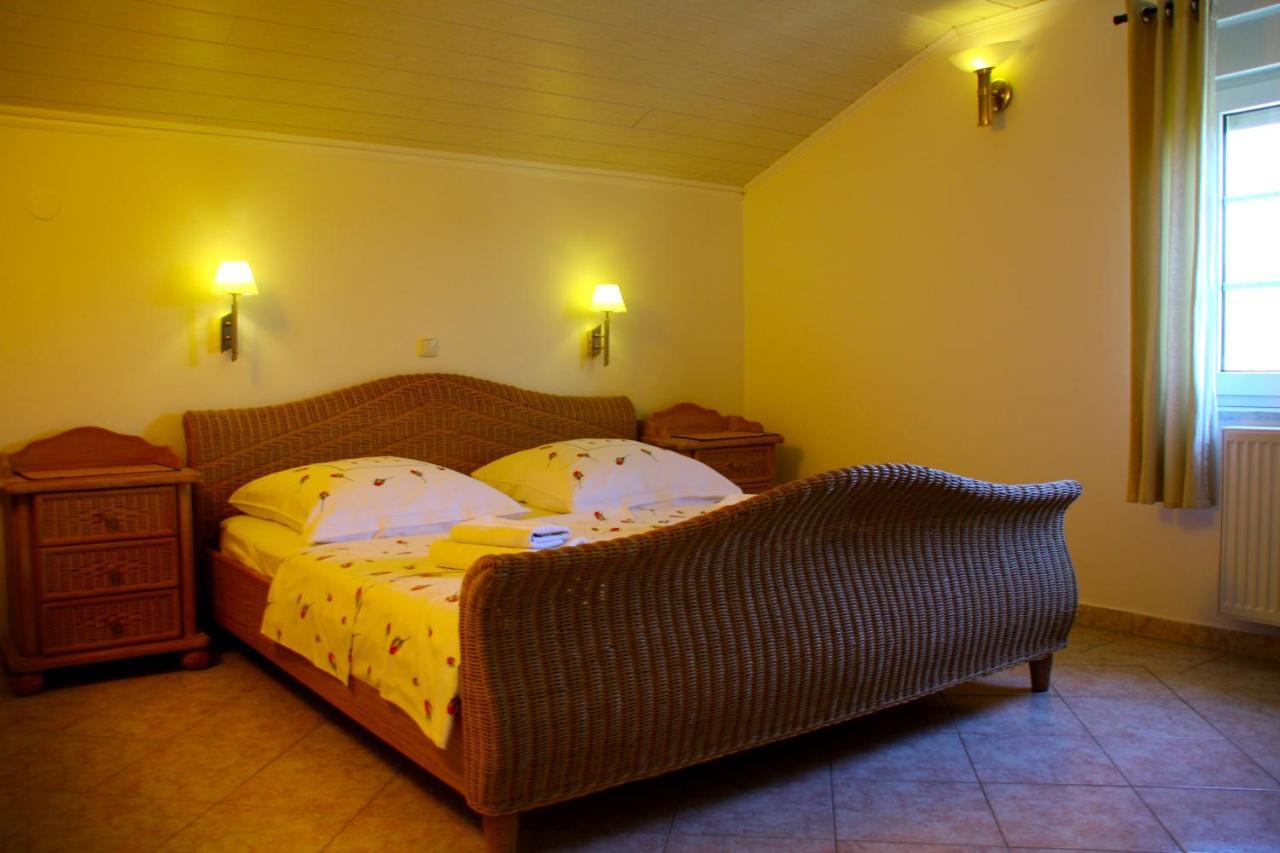 Villa Lucija 拉布 外观 照片